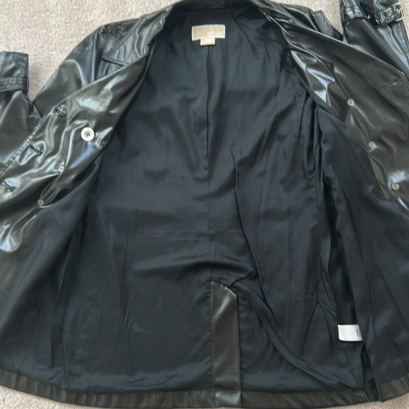 Michael Kors Belted Rain Jacket, Size MP - Picture 4 of 14